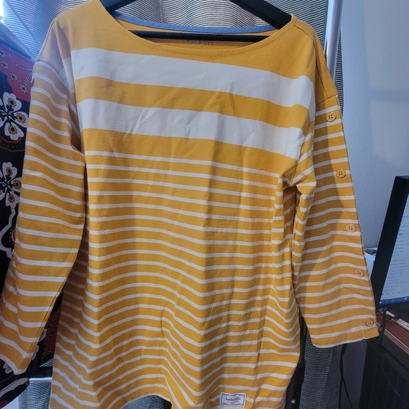 New Talbots Honey Button Top SIZE 1x - Picture 2 of 7